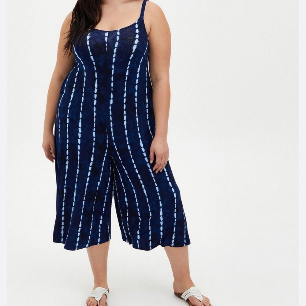 Torrid Size 2 jumpsuit with pockets!!